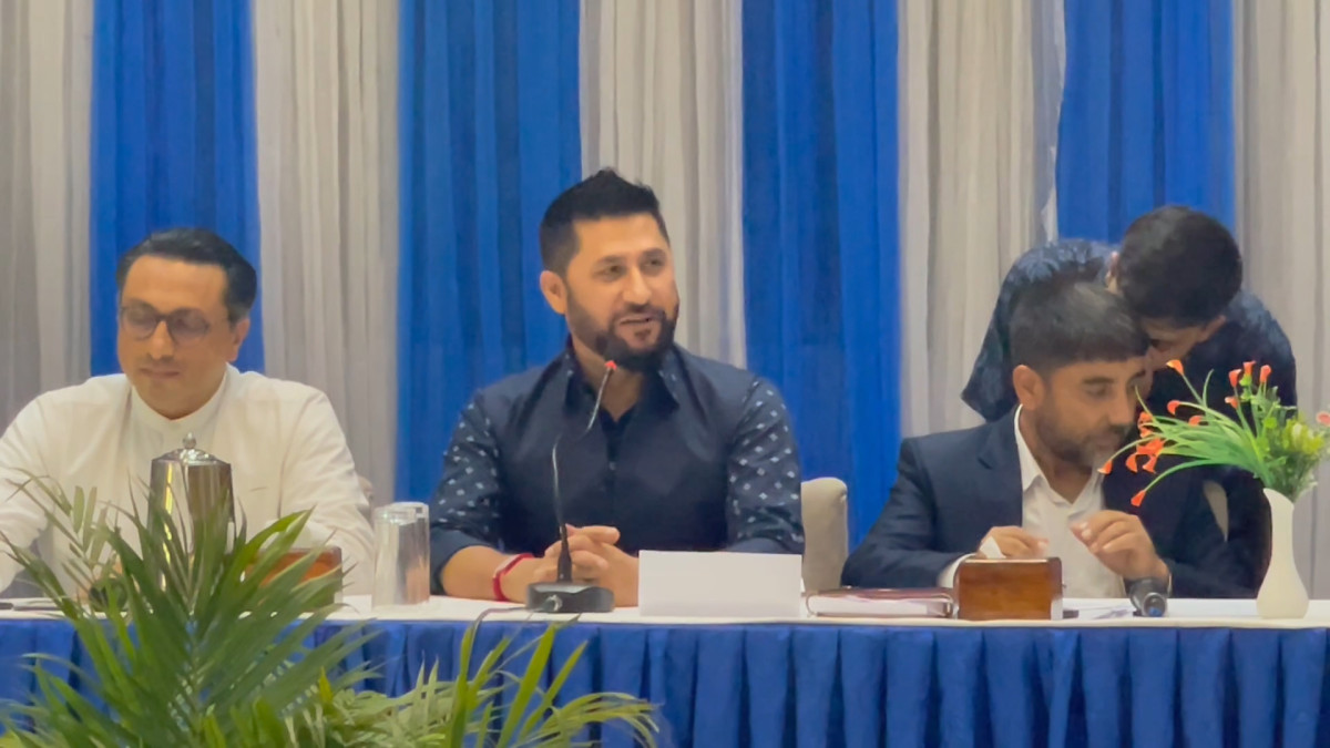 संविधान र गणतन्त्रका उपलब्धिको रक्षा गर्न प्रतिवद्ध छौँः रवि लामिछाने